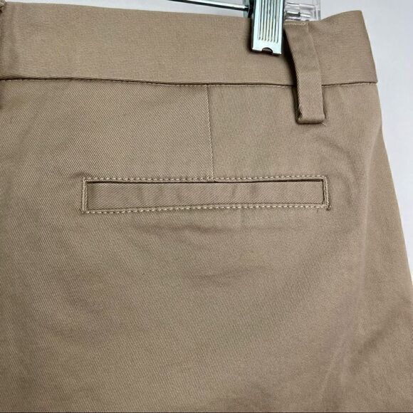 Lands’ End Warm Beige Flat Front Chino Shorts Brand New! - Picture 6 of 9